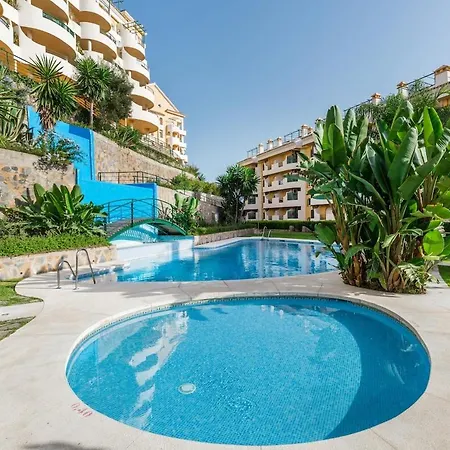 Apartment 3 Bed Duplex By Puerto Banus, Marbella, 3 Pools, Sea Views *