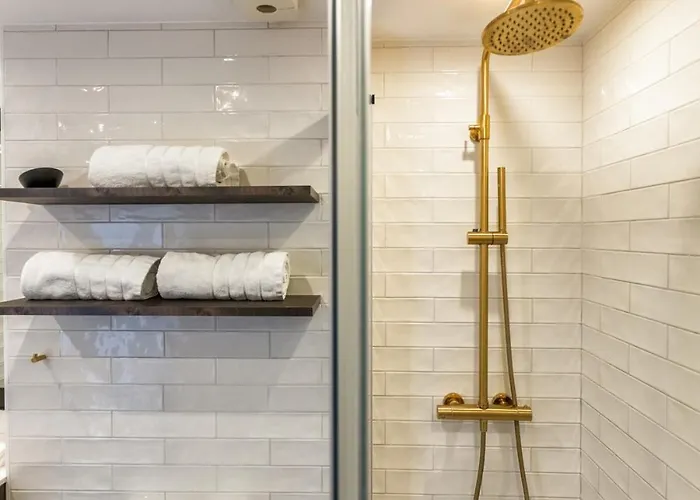 Apartament 3 Bed Duplex By Puerto Banus, Marbella, 3 Pools, Sea Views