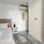 3 Bed Duplex By Puerto Banus, Marbella, 3 Pools, Sea Views *