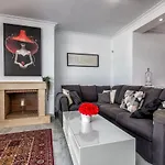 Appartement 3 Bed Duplex By Puerto Banus, Marbella, 3 Pools, Sea Views Marbella